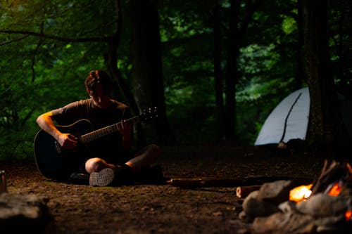 Foto profissional grátis de acampamento, barraca, escuro