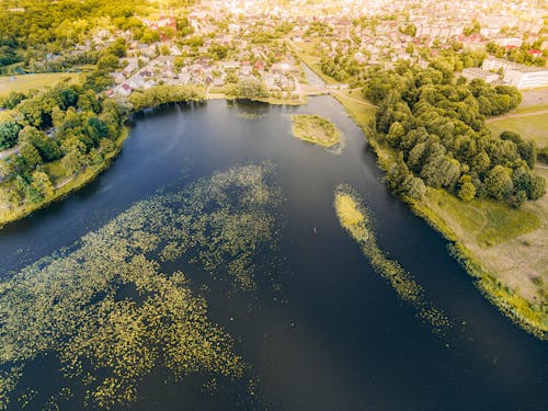 Hoge Hoekfoto Van Waterlichaam