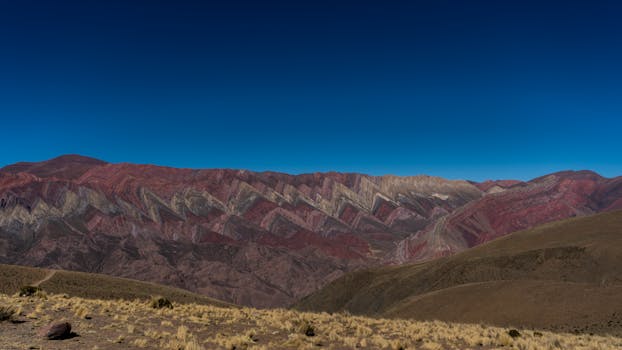 Breathtaking view of Serranía de Hornocal's colorful mountains in Jujuy, Argentina.