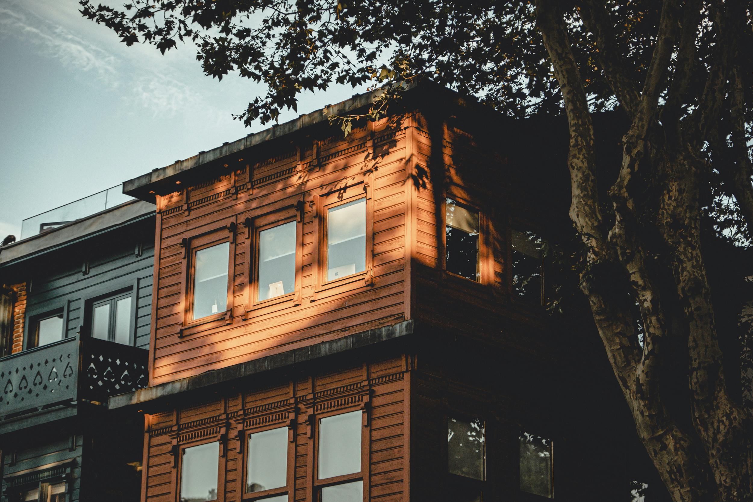 Mortgage and refinance interest rates today, May 7, 2026: Mortgage rates pull back — Photo by Nurefşan KOŞAR on Pexels