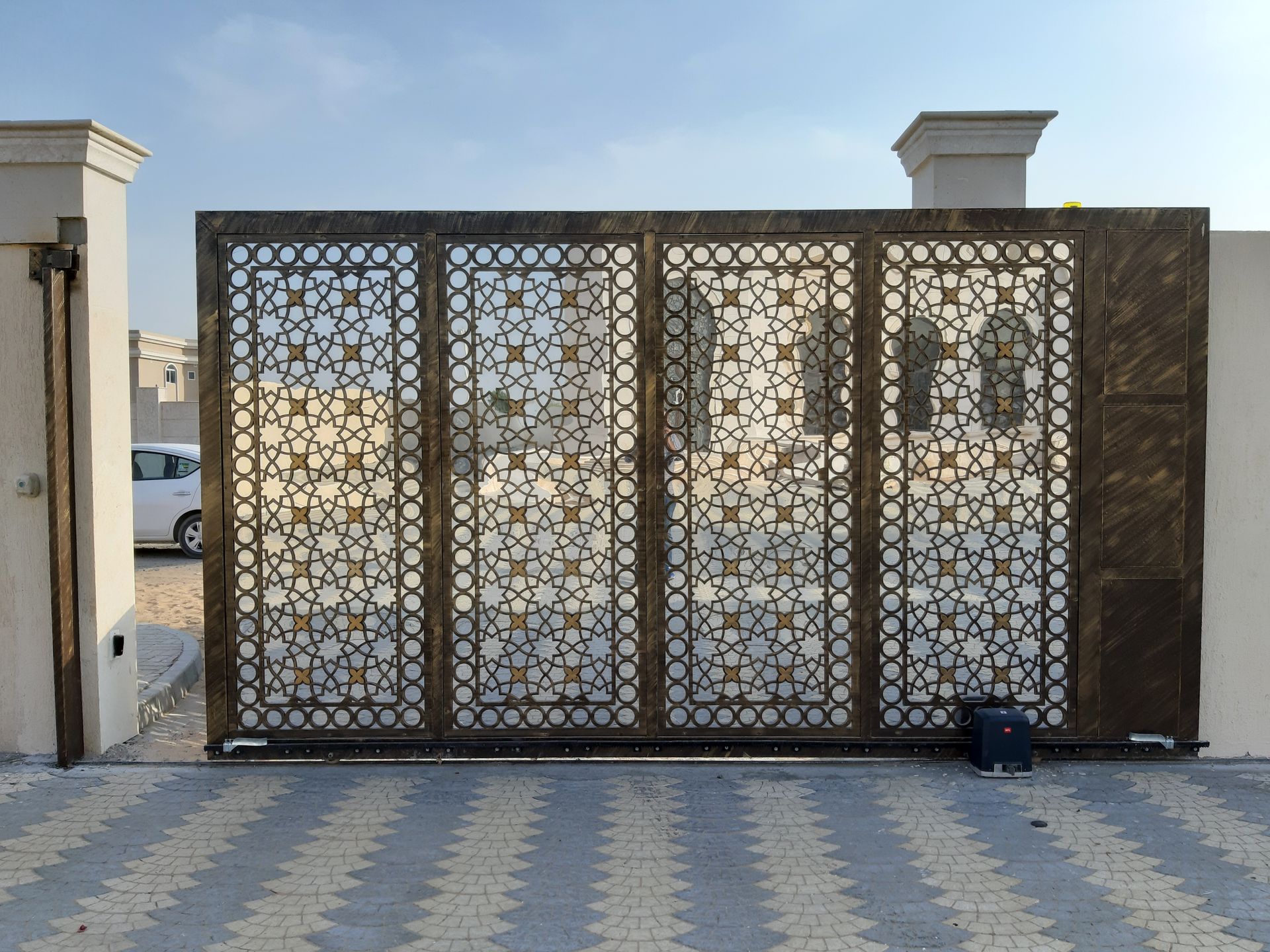 A Gate with an Automatic Sliding System