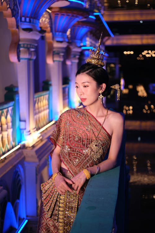 亞洲女人, 传统服饰, 優雅 的 免费素材图片
