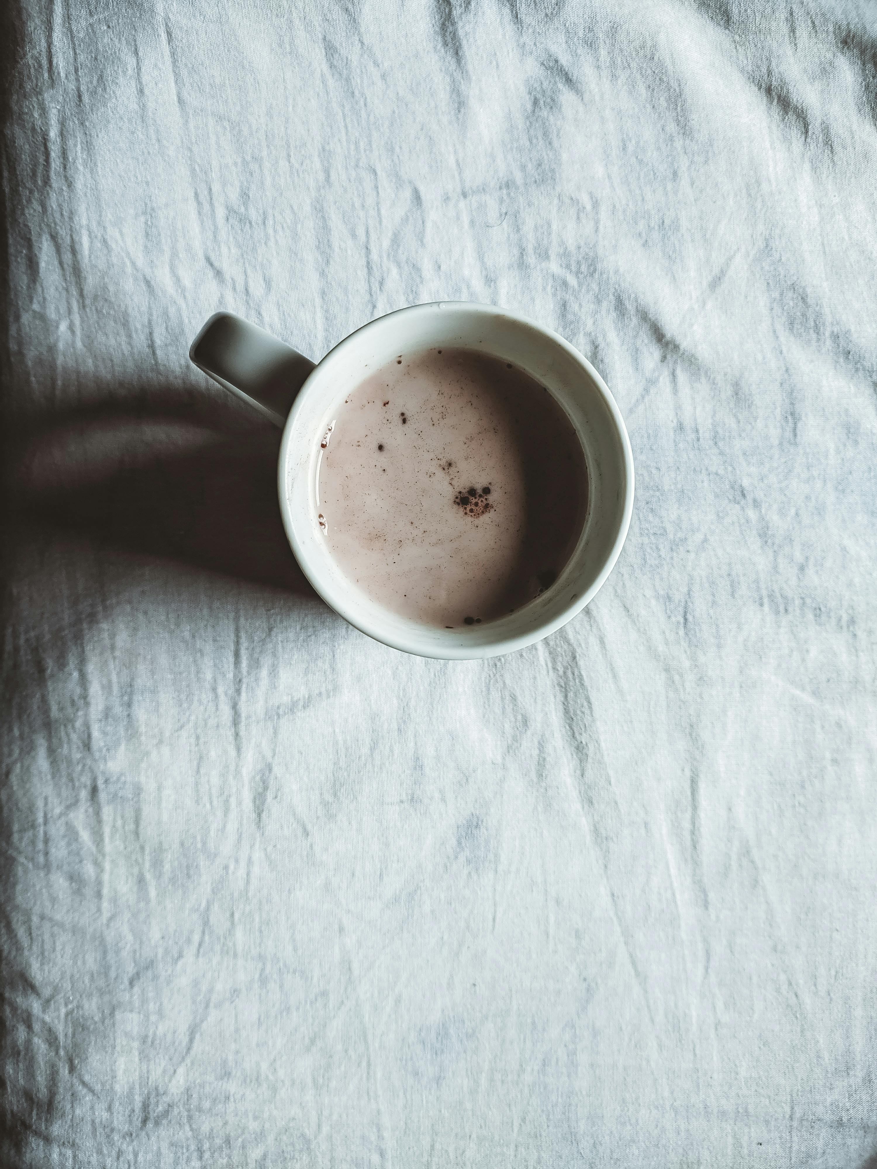 Is it better to sleep or drink coffee?