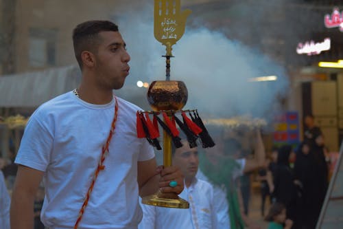 Darmowe zdjęcie z galerii z człowiek arabski, dym, festiwal