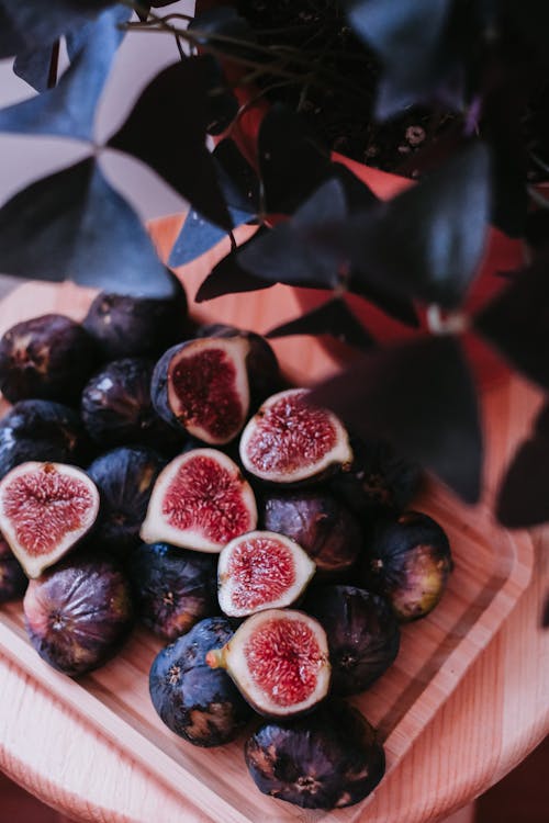Figs on Wooden Tray