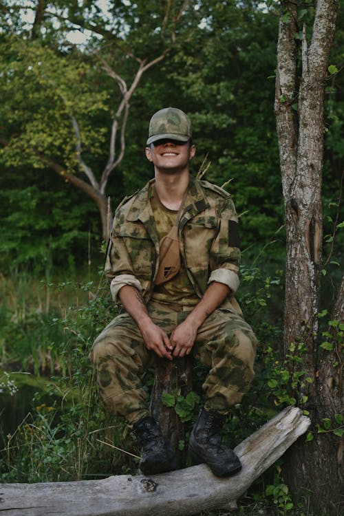 grátis Foto profissional grátis de árvore, camuflagem, exército Foto profissional