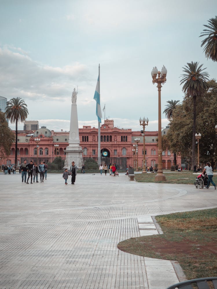 People At Plaza De Mayo