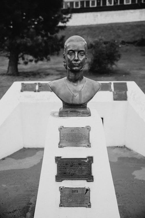 Foto profissional grátis de ao ar livre, arte, busto