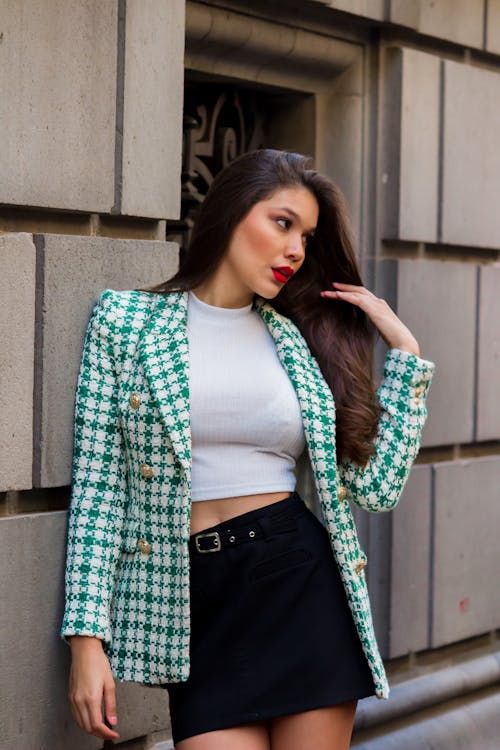 Immagine gratuita di blazer, crop top, donna