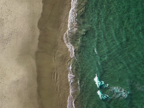 gratis Luchtfoto Van Seashore Stockfoto