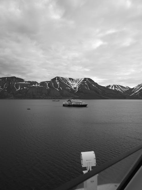 Free stock photo of arctic, hostel, sea