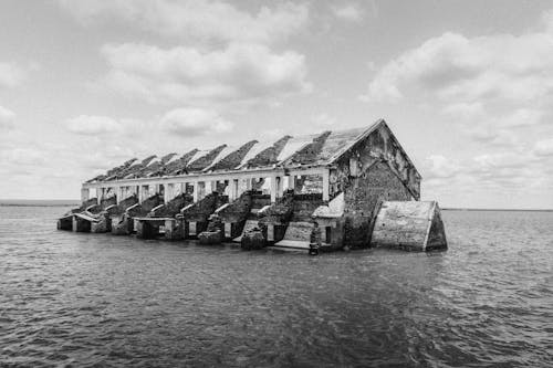 Side of the Submerged Church of the Sacred Heart of Jesus Petrolândia