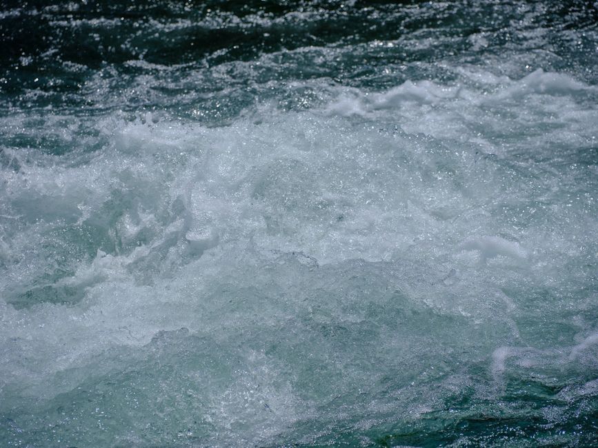 Ottawa Firefighters Rescue 6 People From Deschênes Rapids in 4 Days