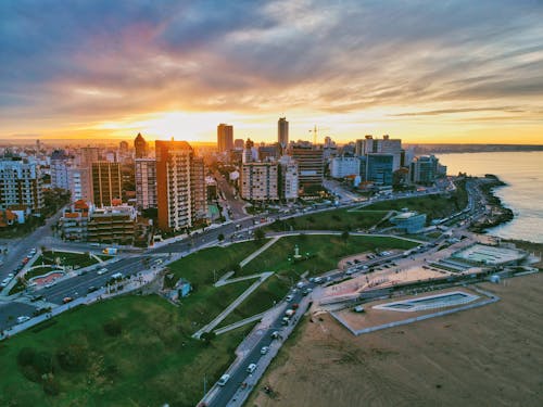 Foto profissional grátis de alvorecer, cair da noite, cidade