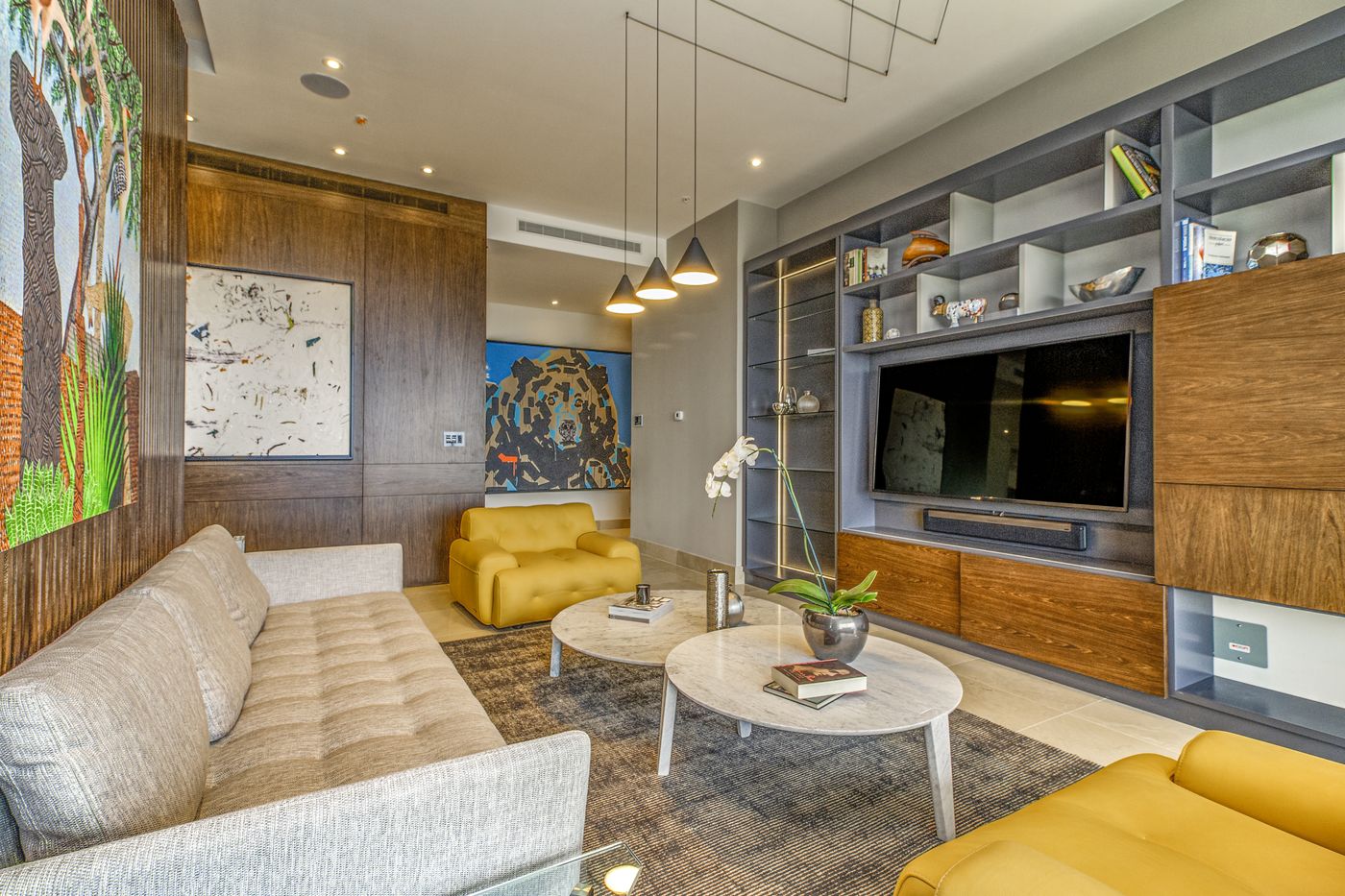 Best IPTV provider in Canada buyer guide Modern living room with television and seating, illustrating how to test an IPTV provider in Canada.
