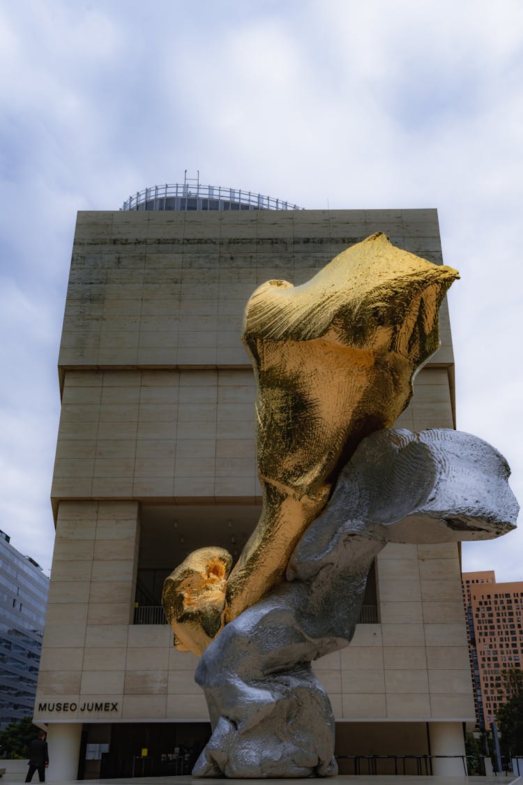 Urs Fischer Sculpture Lovers Outside Of The Museum Jumex, Mexico City 