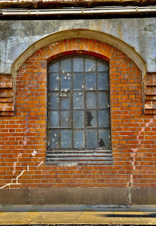 Window in an Old Red Brick Building · Free Stock Photo