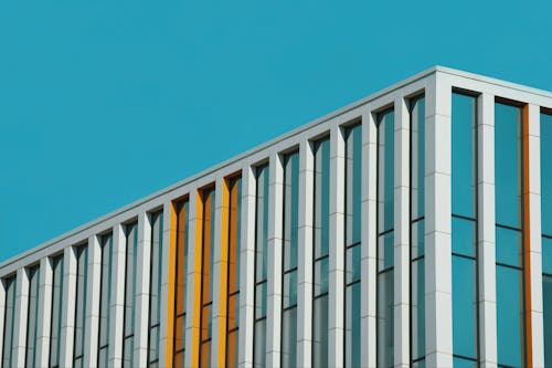 Kostenloses Stock Foto zu architektur, außen, blauen himmel