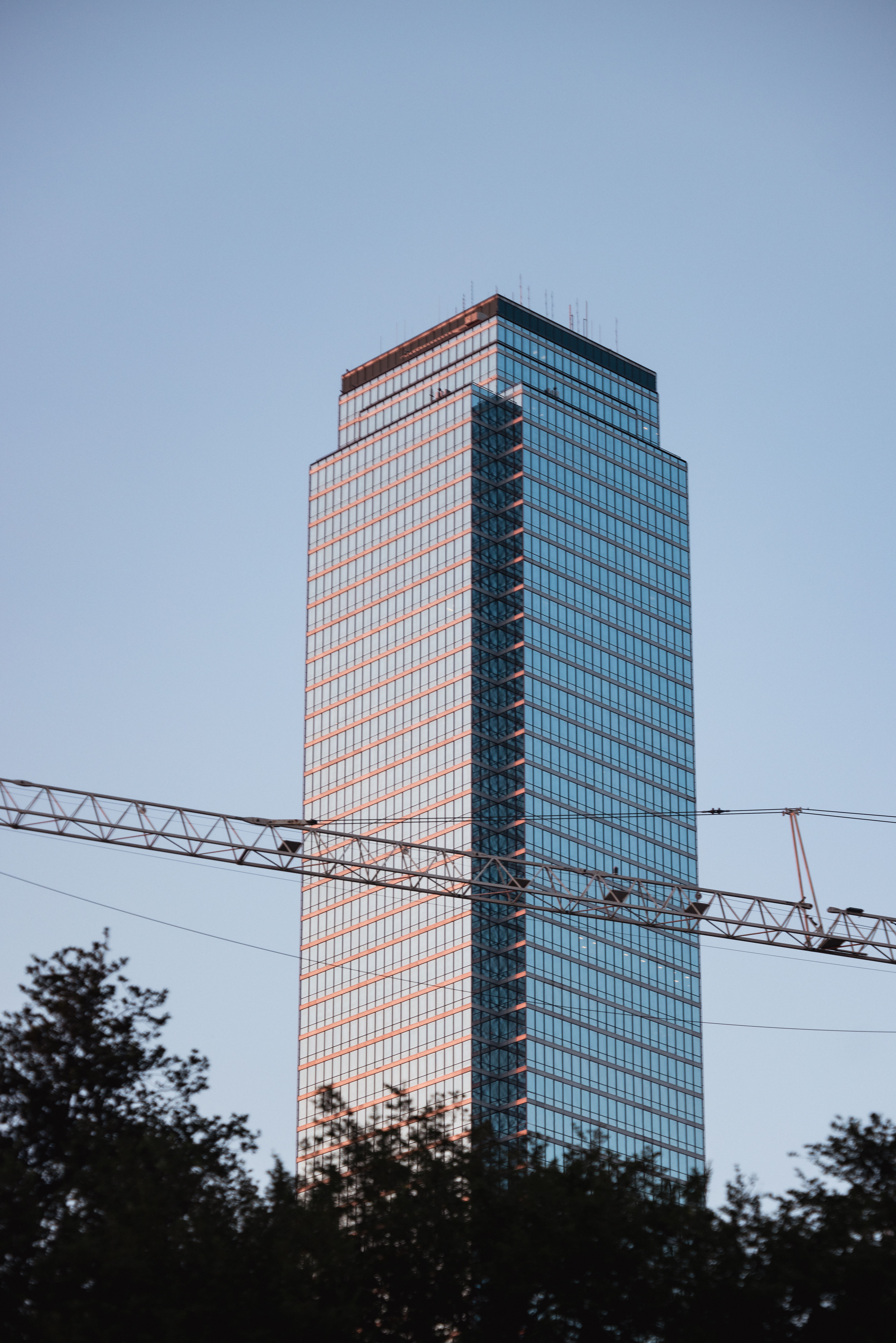 A Building Under the Blue Sky · Free Stock Photo