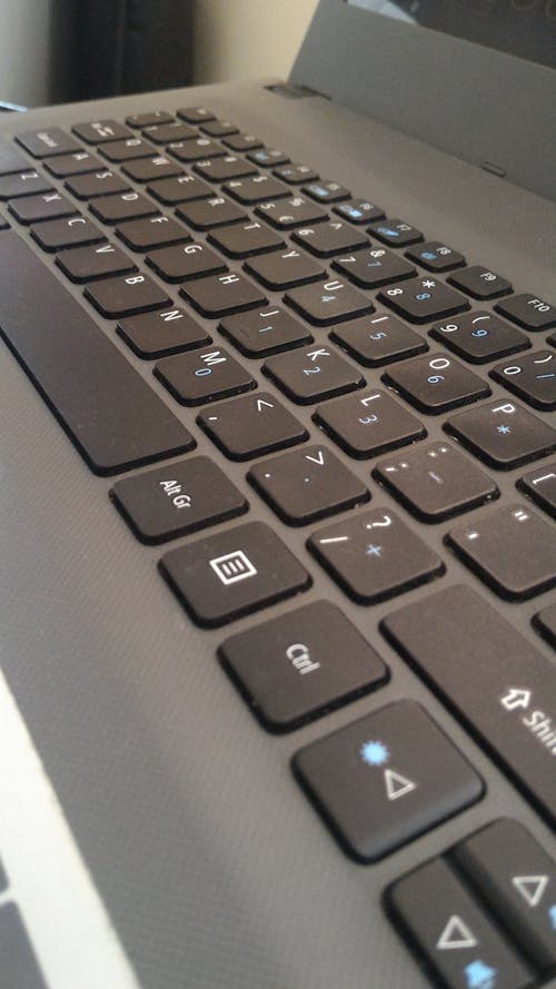 Foto stok gratis keyboard, laptop, teknologi