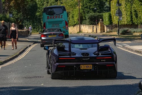 Foto stok gratis jalan, lalu lintas, mclaren senna