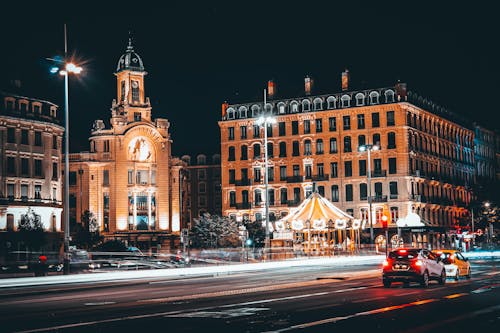 Foto d'estoc gratuïta de avinguda, carrer molt transitat, centre de la ciutat