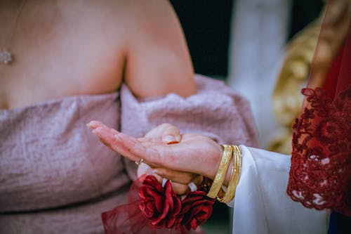 Free Close-up Photo of Couple's Hands Stock Photo