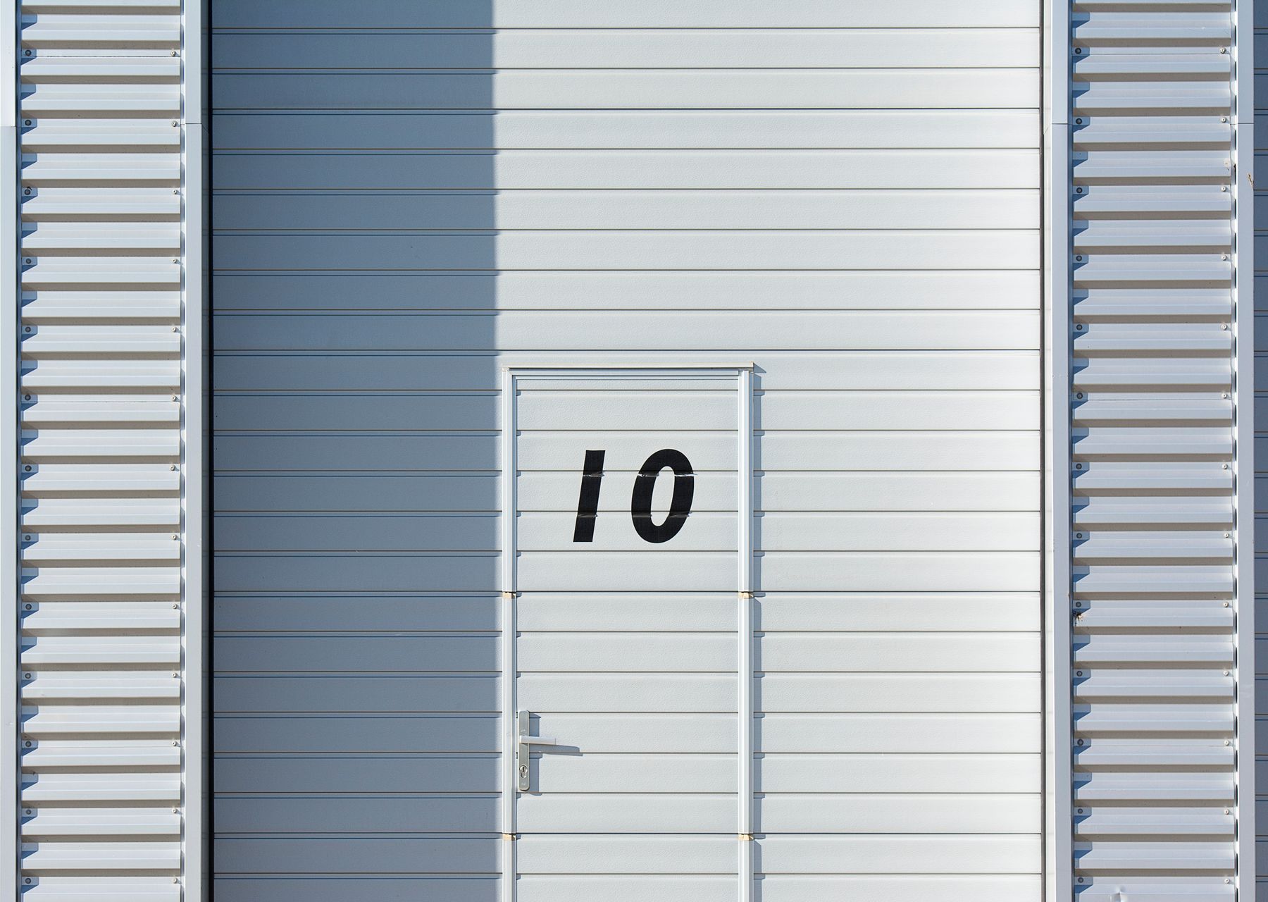 Removals and storage in Ayr — crew wrapping and loading on moving day