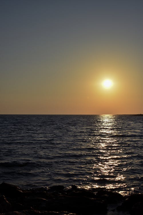 Fotobanka s bezplatnými fotkami na tému kývať, magická hodina, more