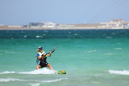 Δωρεάν στοκ φωτογραφιών με windsurfing, άθλημα, αθλητικός εξοπλισμός Φωτογραφία από στοκ φωτογραφιών