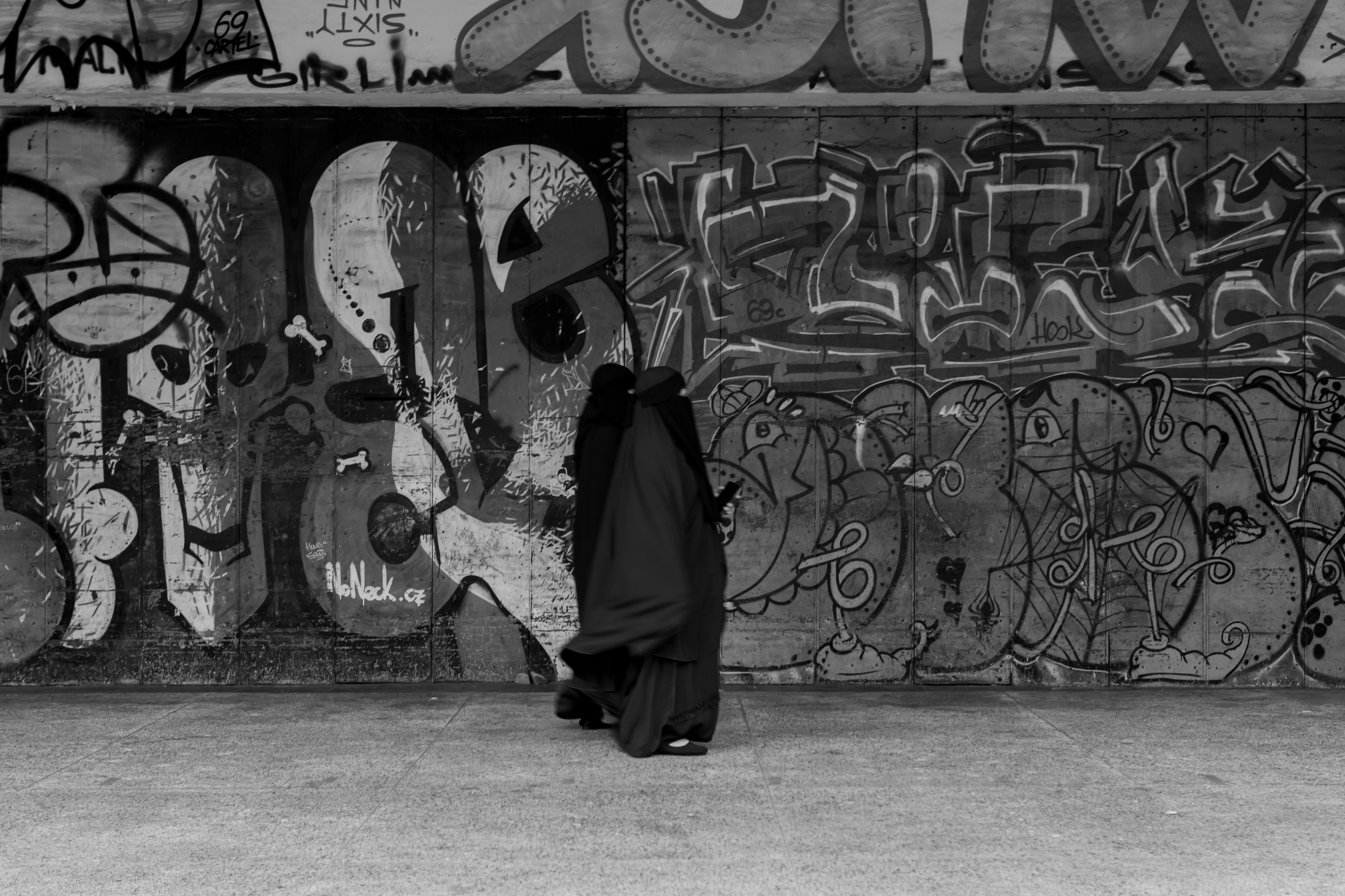 Can Muslims have dogs?