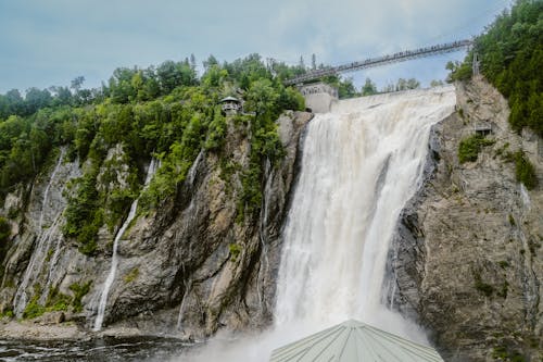 Waterfall on Rocky Hill 