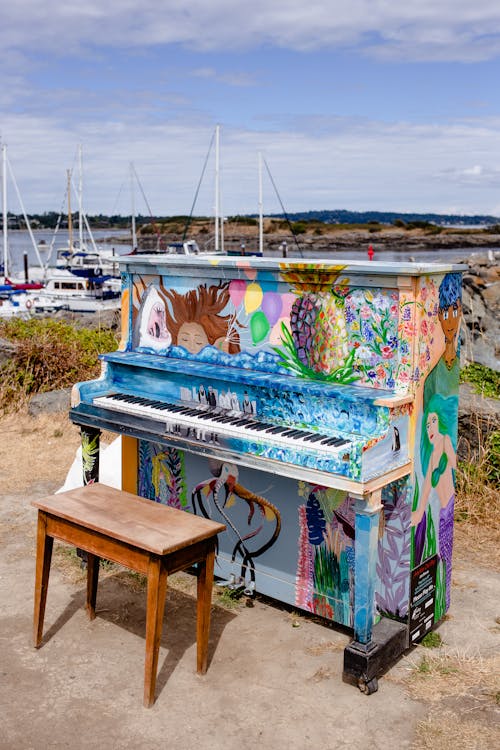 Free A Piano with Mural Paint Stock Photo