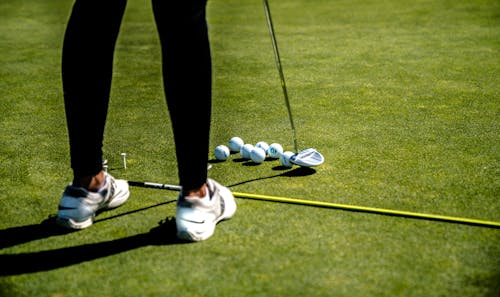 Free Người Phụ Nữ Cầm Lái Golf Stock Photo