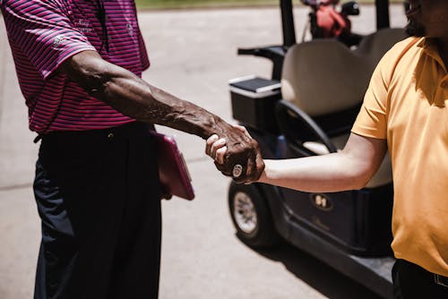 Foto d'estoc gratuïta de acord, carro de golf, concentrar-se