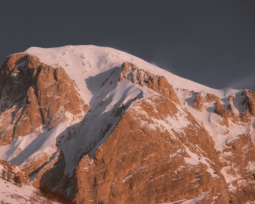 Photos gratuites de apogée, caillou, couvert de neige