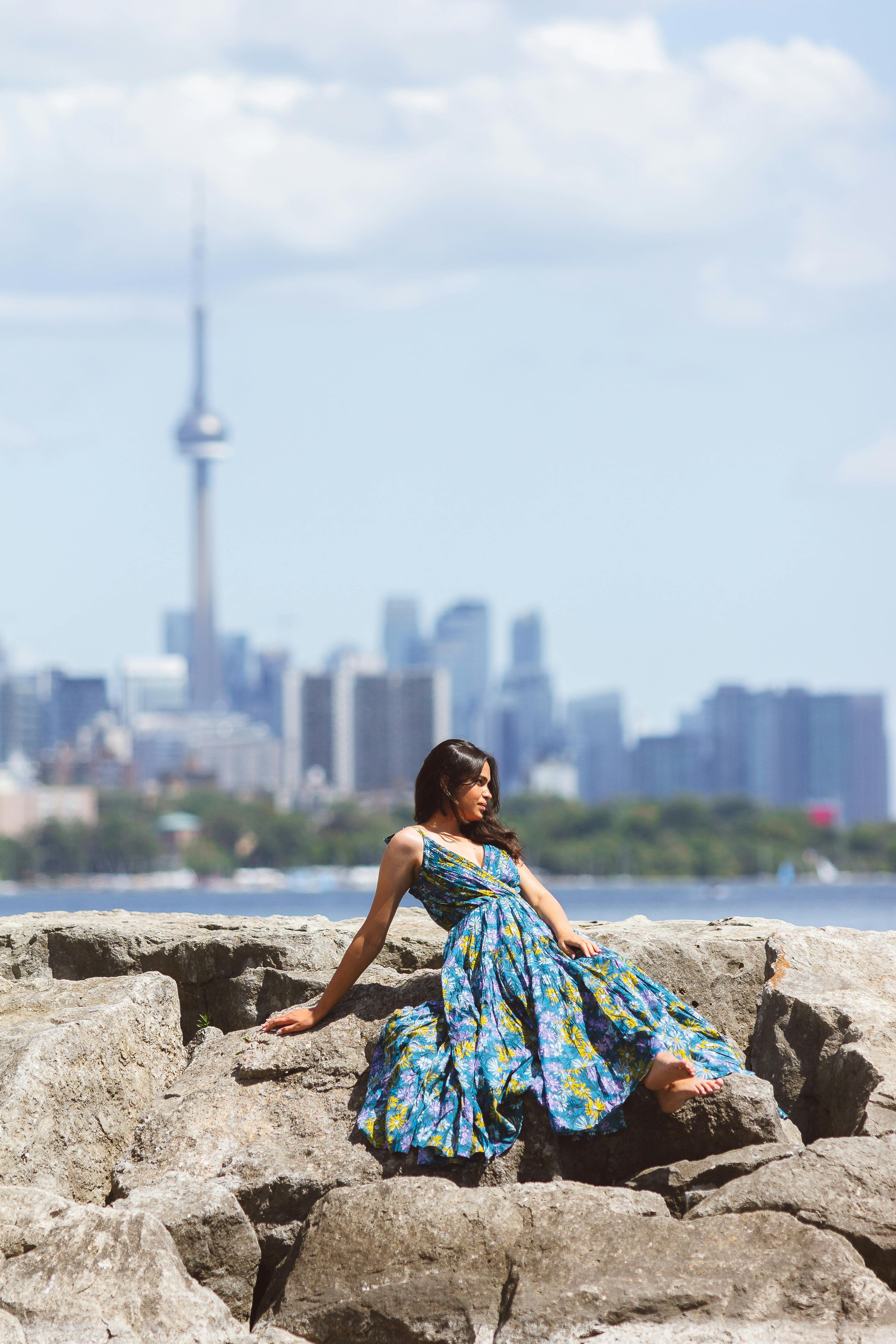 Are rocks or mulch better for drainage?