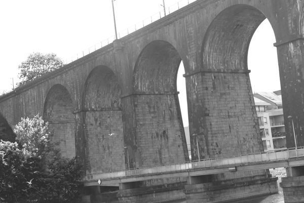 Aqueduc de Laval