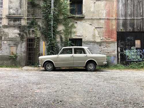 停, 四門轎車, 建造 的 免费素材图片