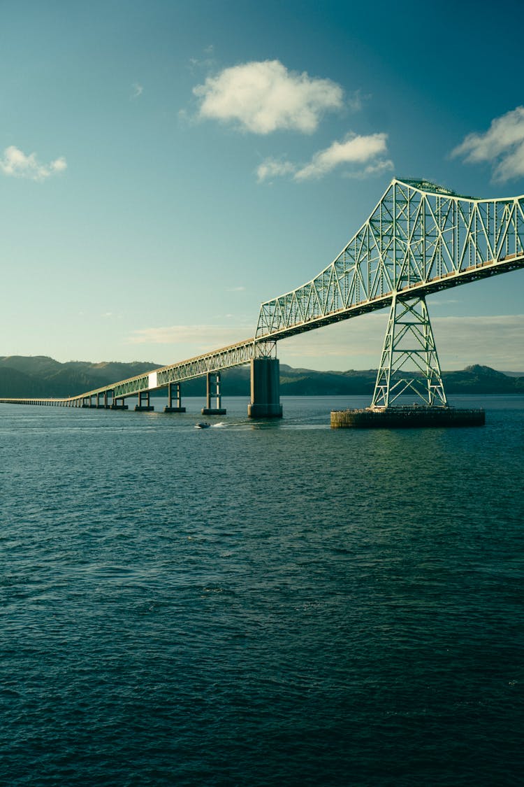 Astoria Bridge