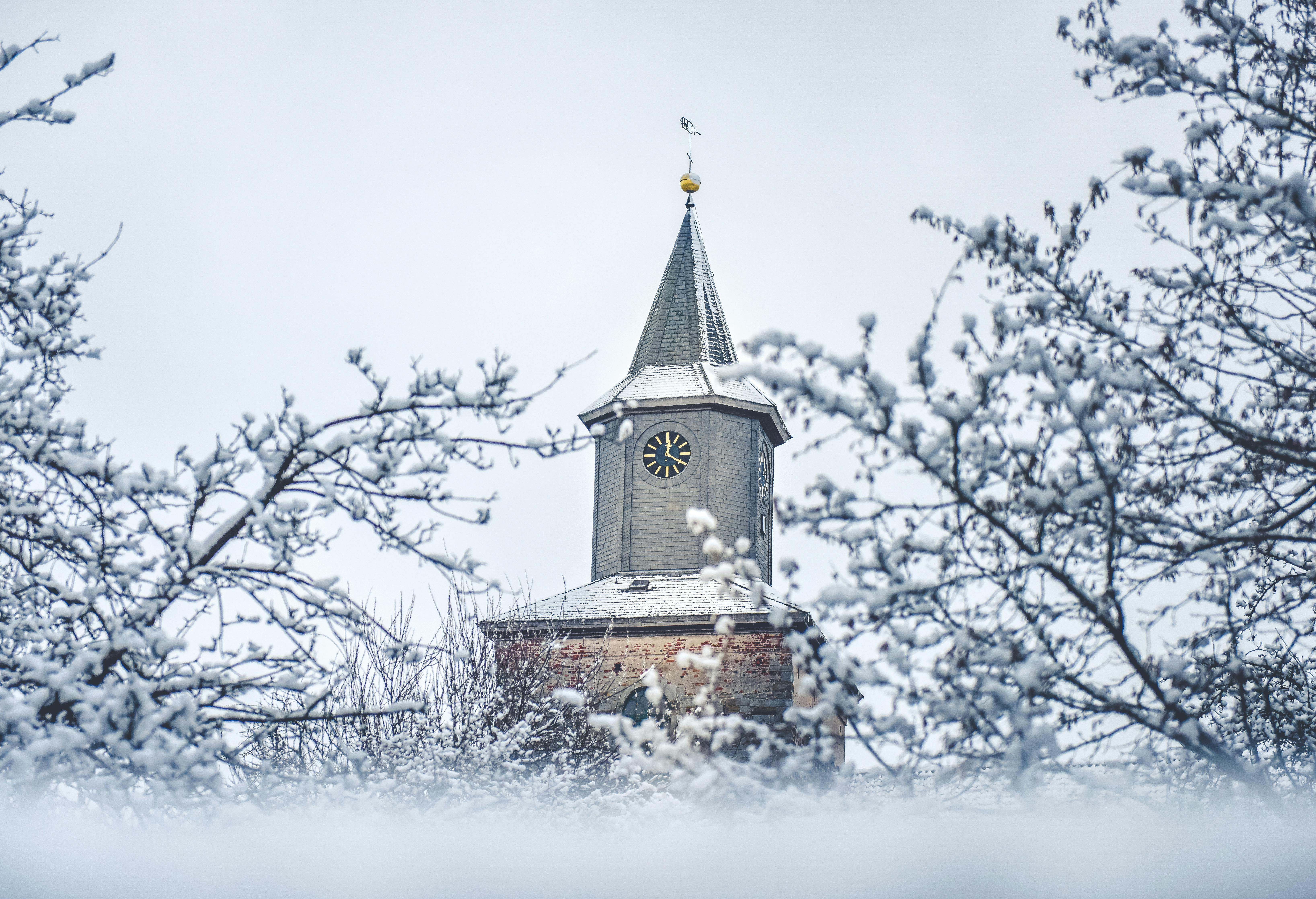 冬 教会 雪の無料の写真素材