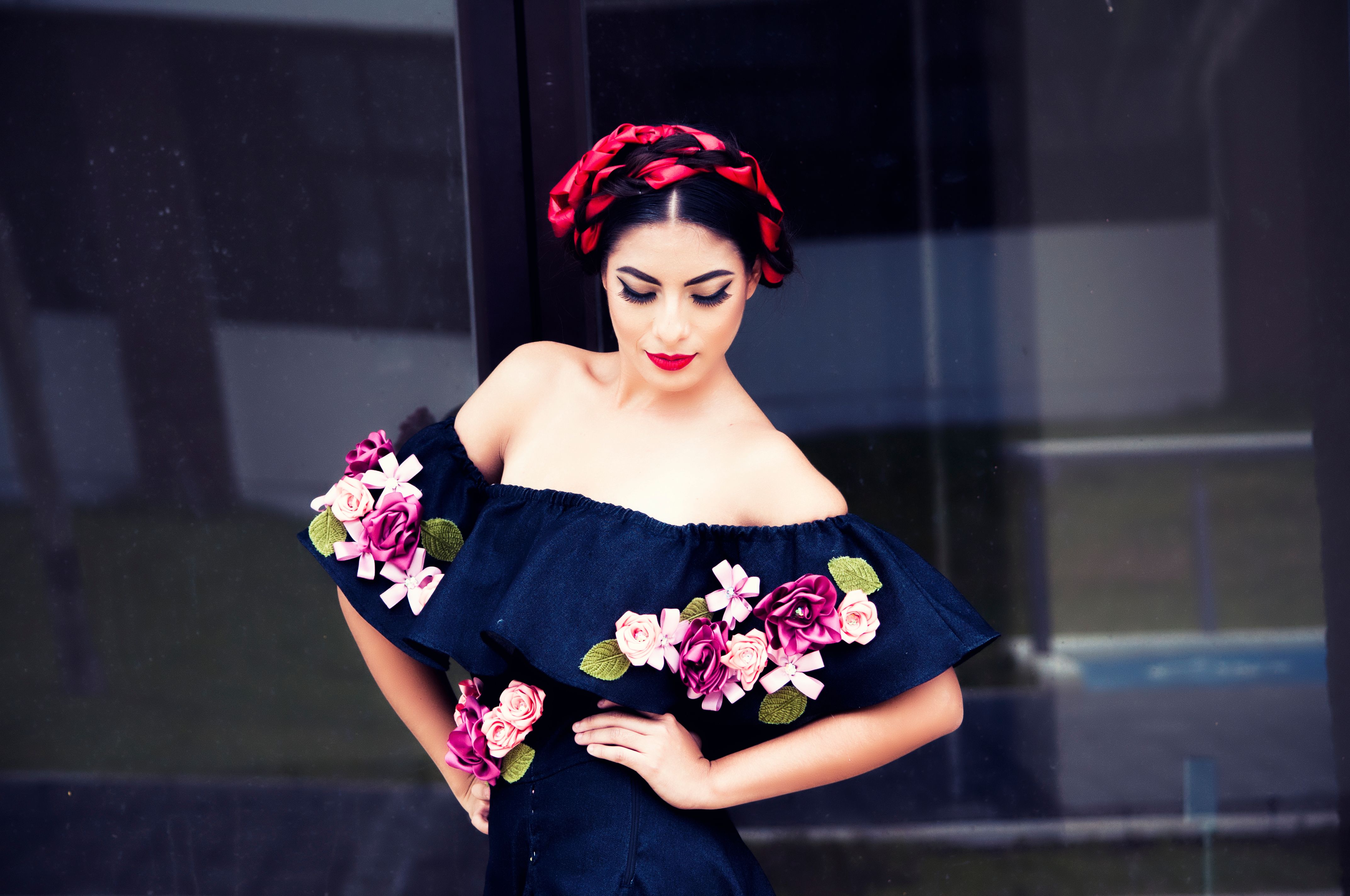 Blue off-shoulder dress for spring evenings