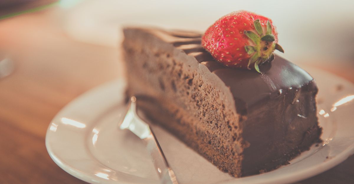 Comment réaliser un gâteau maison au chocolat simple et savoureux