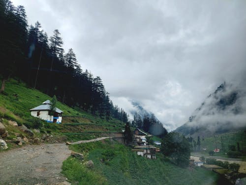 Gratis stockfoto met berg, dorp, huizen