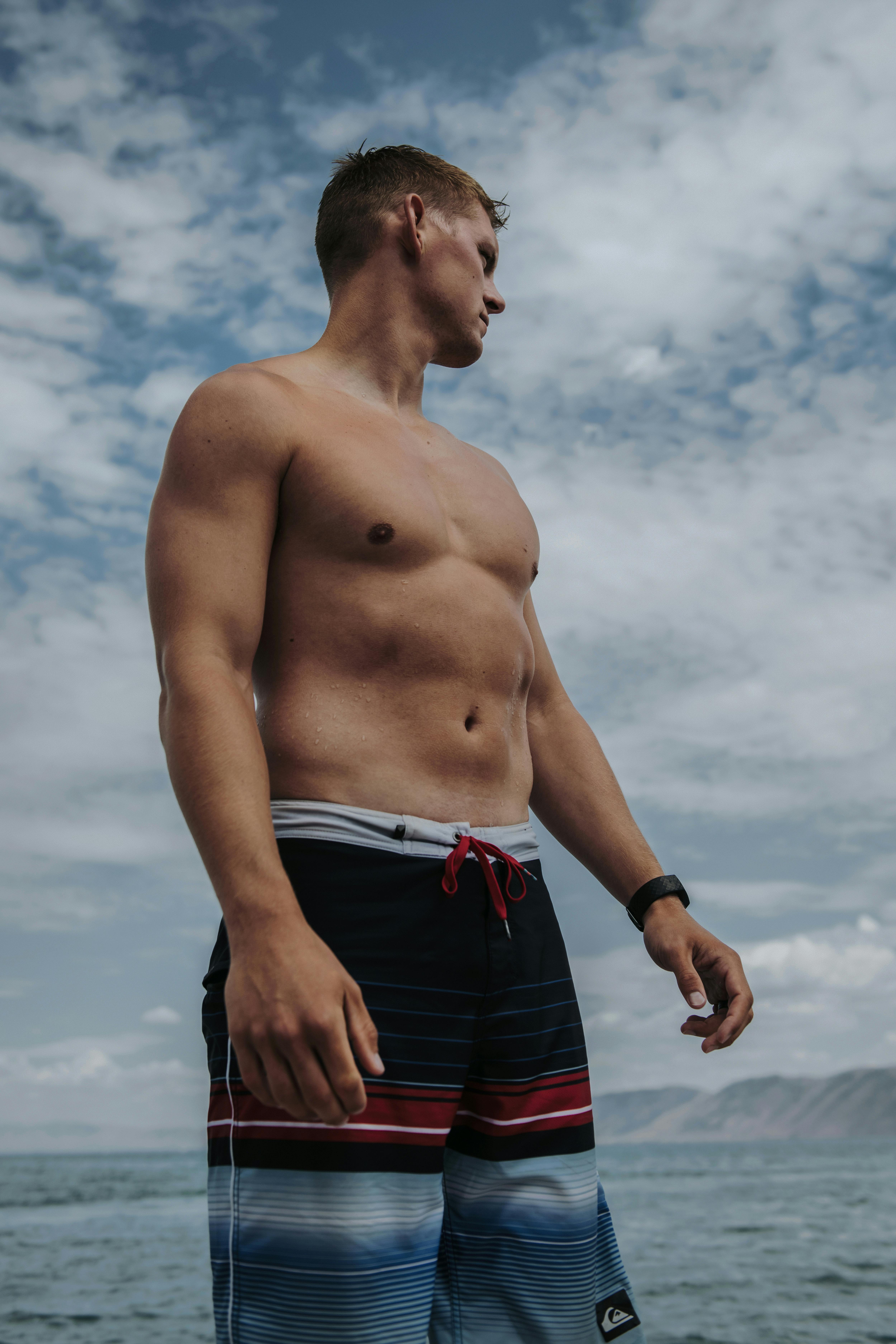 photo of a shirtless masculine man