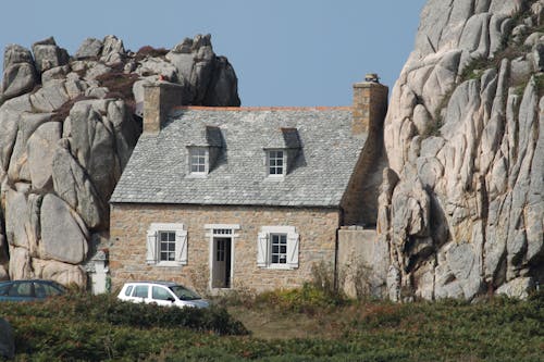 Kostnadsfri bild av berg, byggnadsexteriör, hus