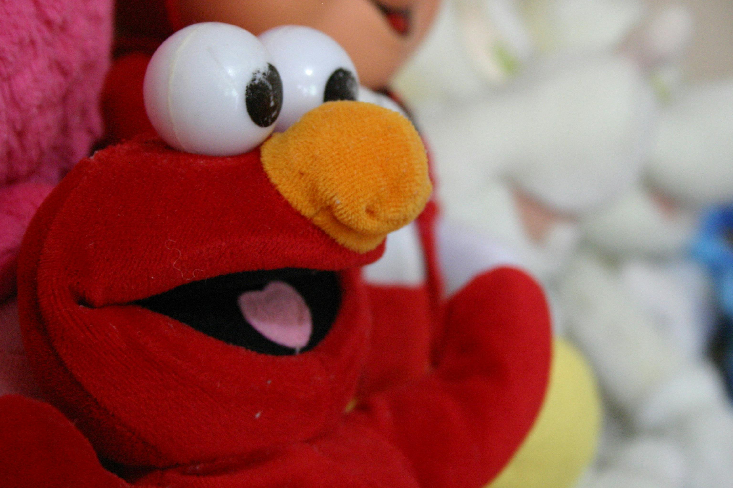 elmo toys 2018