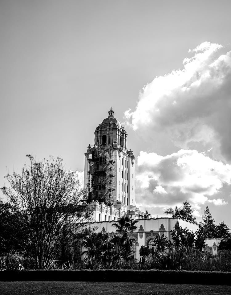 Grayscale Photo Of The Beverly Halls City Hall