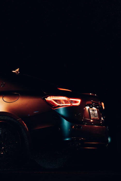 Foto profissional grátis de automóvel, luz de fundo, Maserati