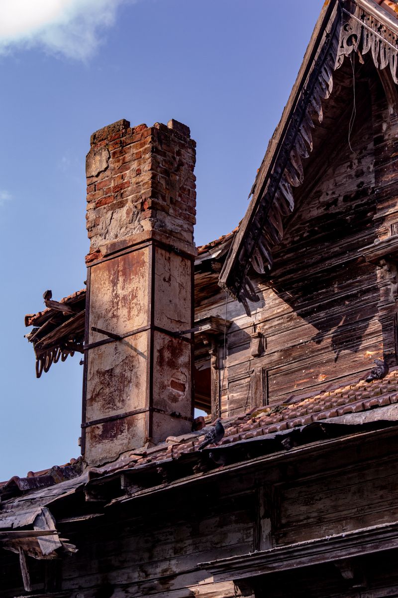 Chimney flashing leaking? Diagnose the source before repair